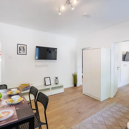 Apartment Vaz Du02 Fuer Monteure Kueche, Tv, Wlan, Parkplatz, Autobahnaehe Duisburg